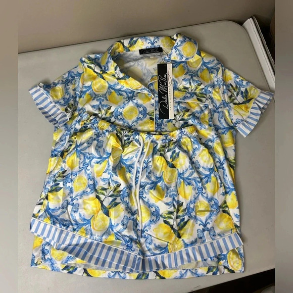 Dalia Macphee Satin Lemon Shorty Pajama Set Collared Medium 🍋 NWT!! - Picture 3 of 7